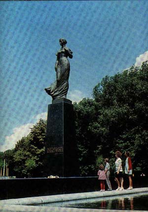 Lesya Ukrainka monument in Kiev